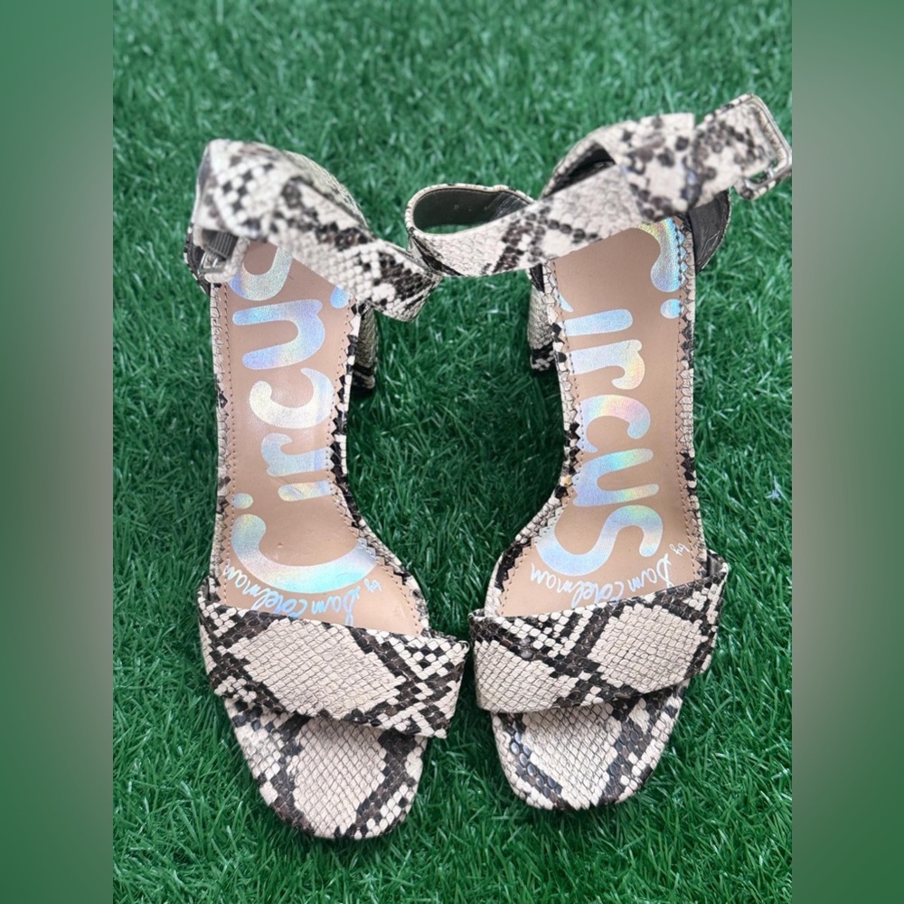 Circus NY by Sam Edelman Women's Elizabeth Sandal Size 6.5